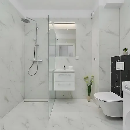 Cozy With Balcony In Very Close To Main Market Square By Renters 아파트 브로츠와프